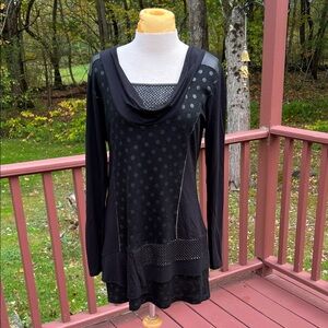 Dolceeza medium black long sleeve mixed print cowl neck mini tunic dress.